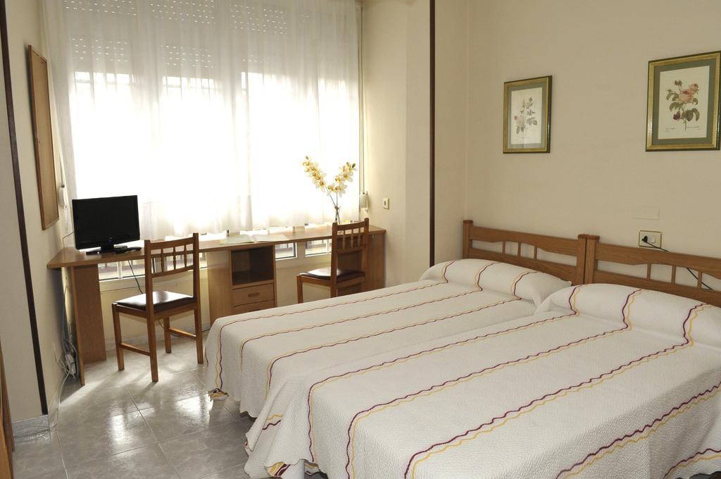 Pr Nimo Hotel Santiago de Compostela Phòng bức ảnh